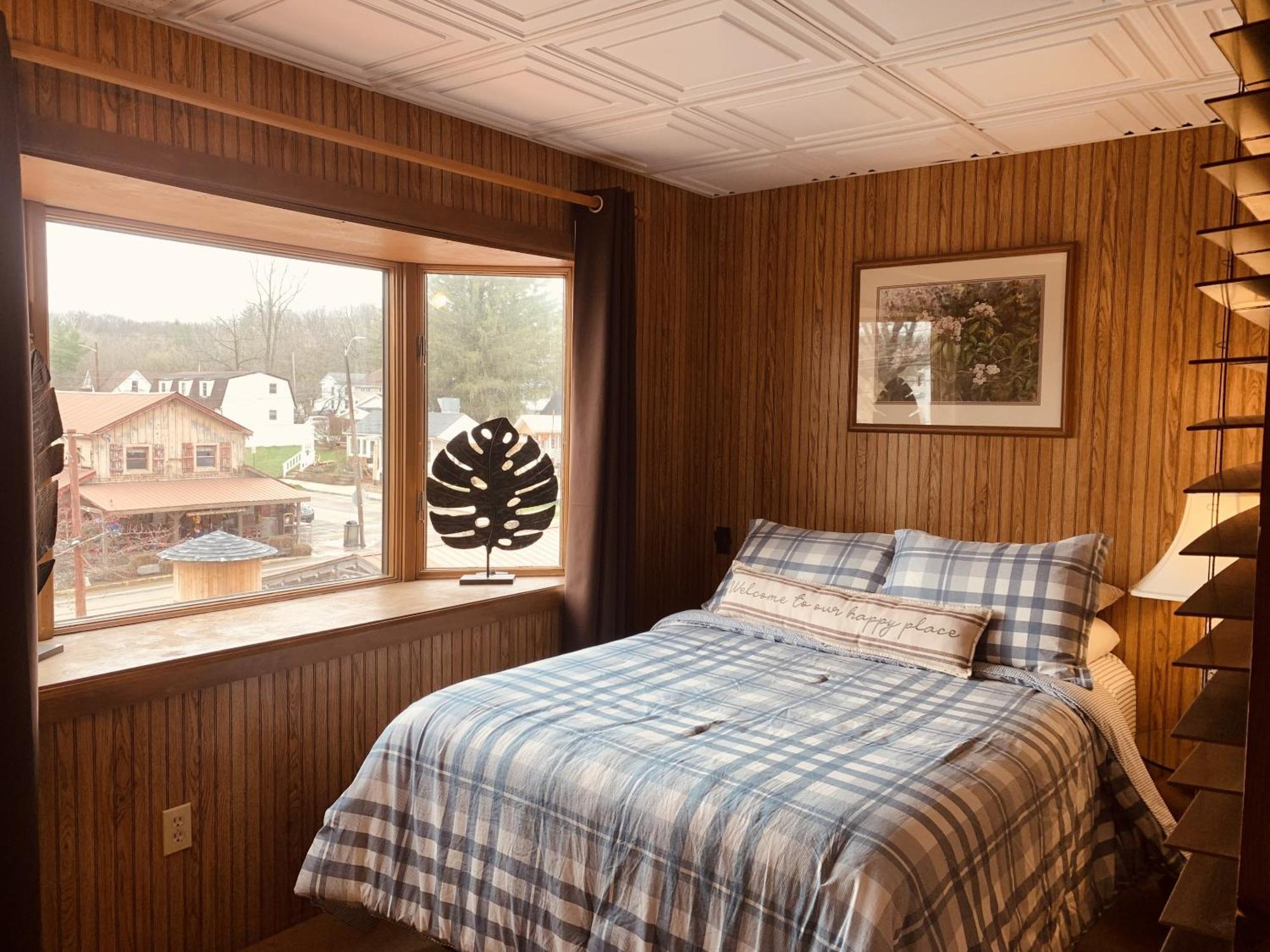The Iris Garden Downtown Cottages And Suites Nashville Room photo