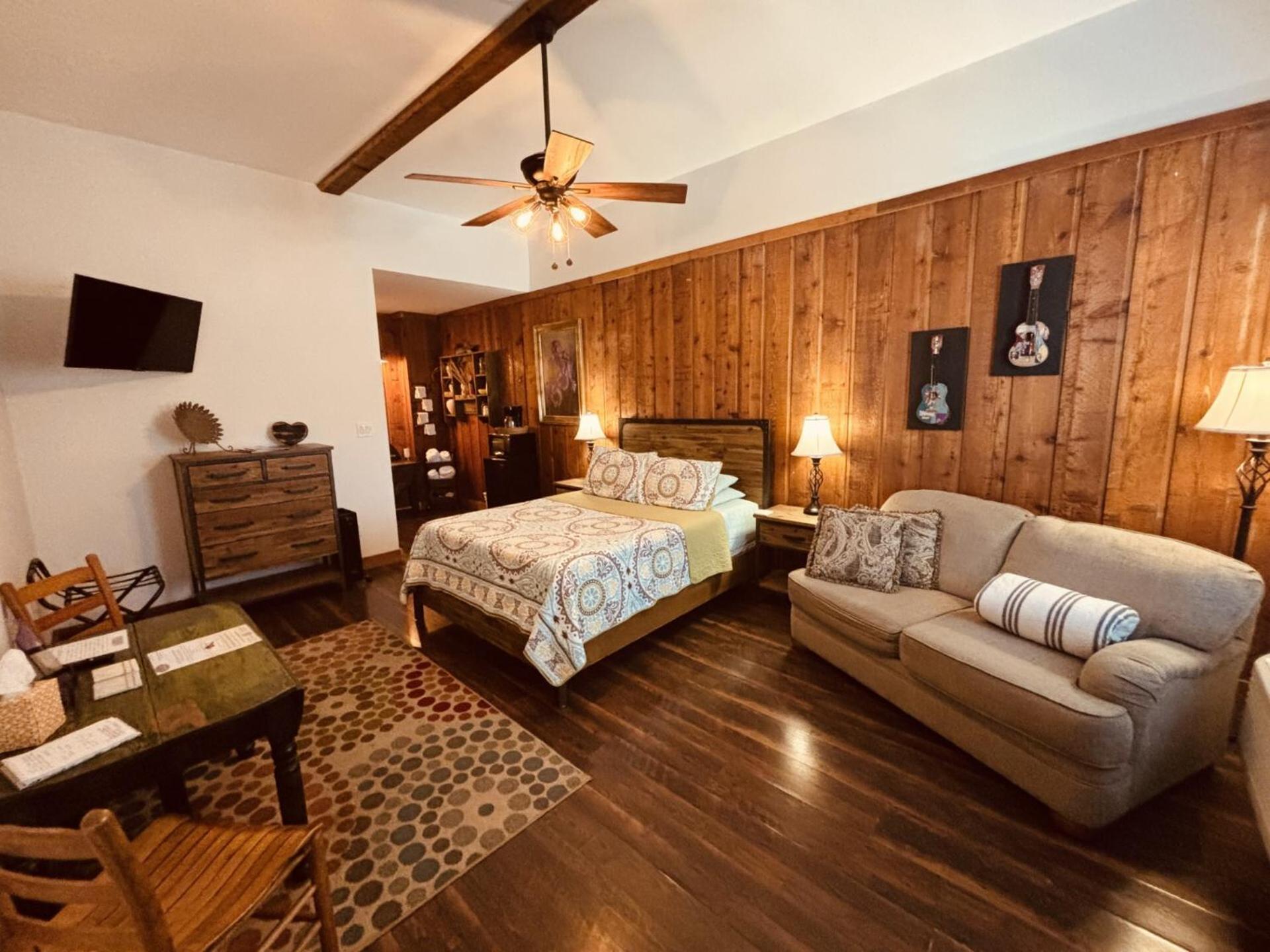 The Iris Garden Downtown Cottages And Suites Nashville Room photo